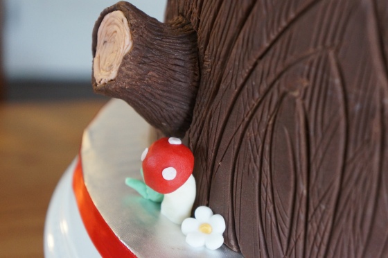 The Welch Cupcakery: Camping Woodland Cake